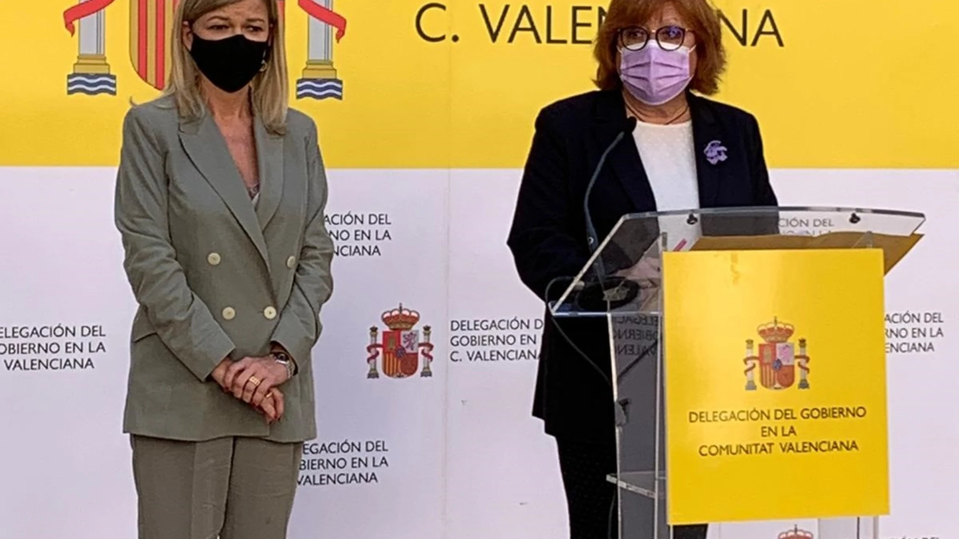 La consellera de Justicia, Gabriela Bravo, y la delegada del Gobierno en la Comunitat Valenciana, Gloria Calero.