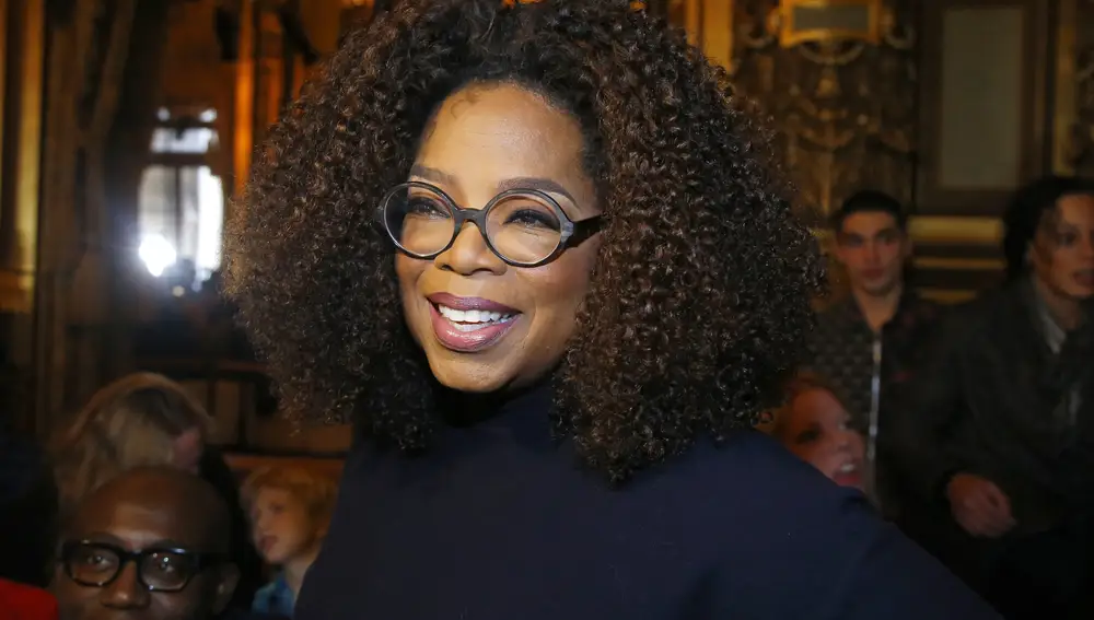 Los duques de Sussex han concedido una entrevista a la popular presentadora Oprah Winfrey, en la imagen (AP Photo/Michel Euler, File)