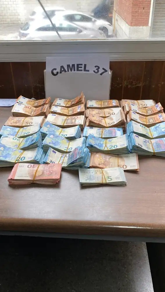 El pasado 20 de octubre los agentes de la UIP en La Junquera intervinieron 80.000 euros en efectivo a dos ciudadanos de origen asiático