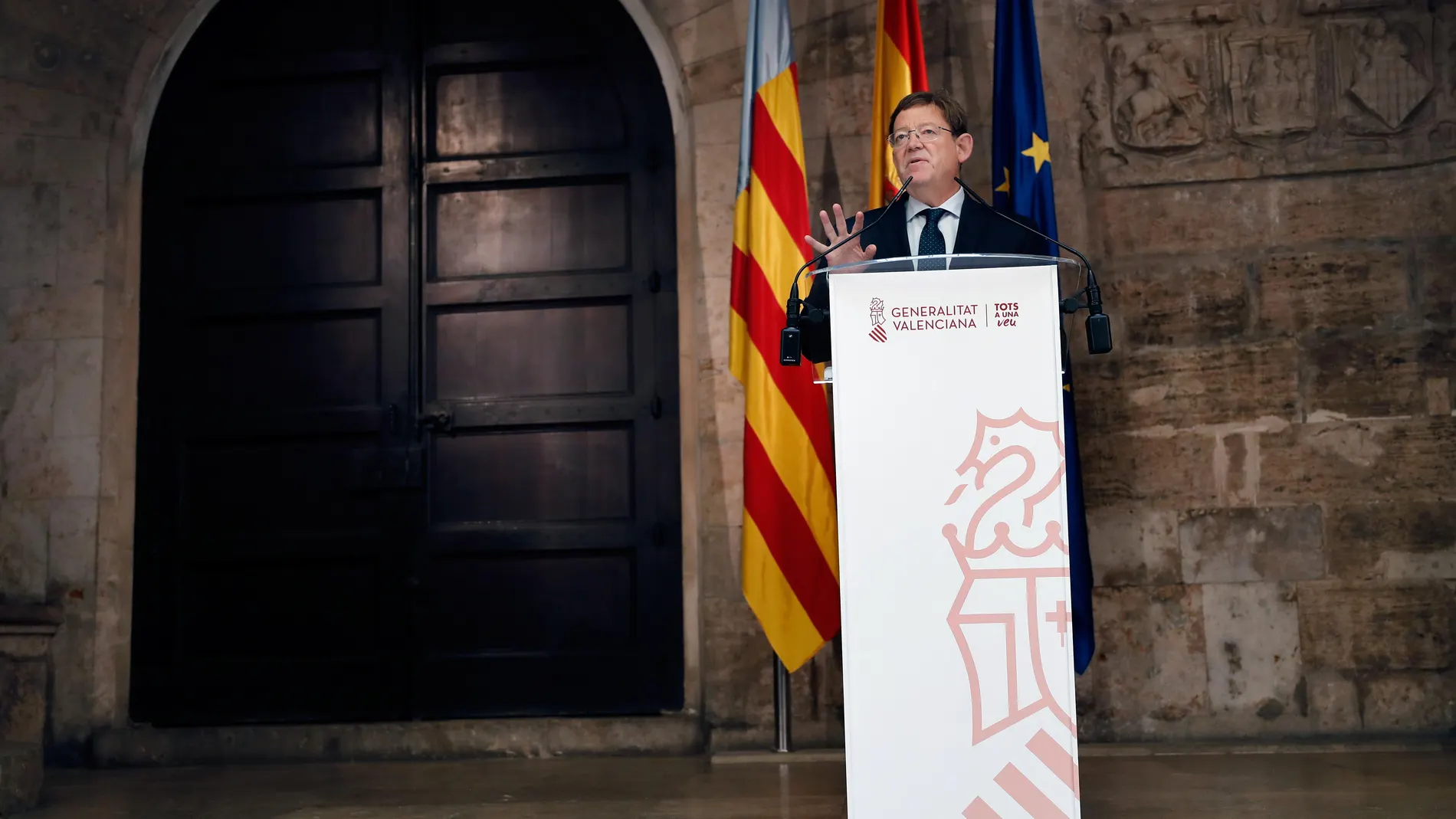 El presidente de la Generalitat Valenciana, Ximo Puig, durante la rueda de prensa que ha ofrecido tras participar en la Conferencia de Presidentes