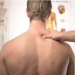 Es un trastorno no inflamatorio que cursa con dolor focalizado en un músculo o en una cadena muscular, fácilmente identificable al palpar una banda tensa y dolorosa, asociada a la presencia de un punto gatillo (“trigger point”) y a un dolor referido a distancia del punto original.