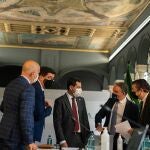 El presidente de la Junta, junto al vicepresidente y los consejeros de Educación, Presidencia y el viceconsejero de la Presidencia
