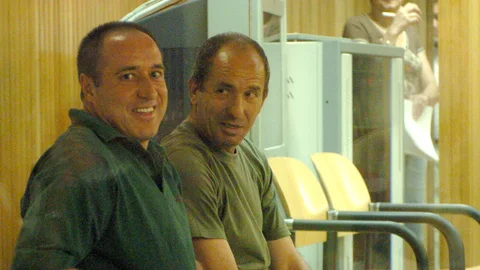 Henry Parot (izda.), junto al también etarra Juan Lorenzo Lasa Michelena, "Txikierdi", en uno de sus juicios en la Audiencia Nacional