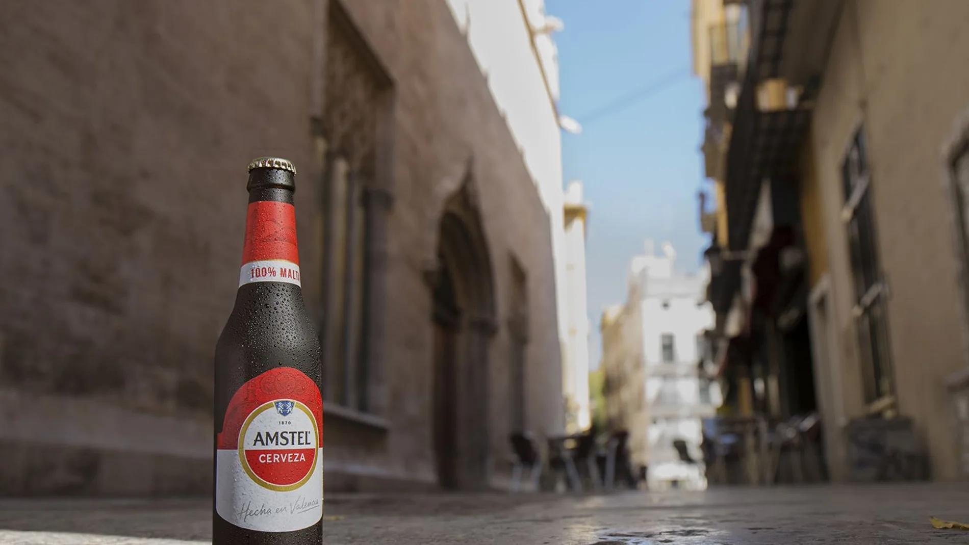 Amstel estrena imagen valenciana