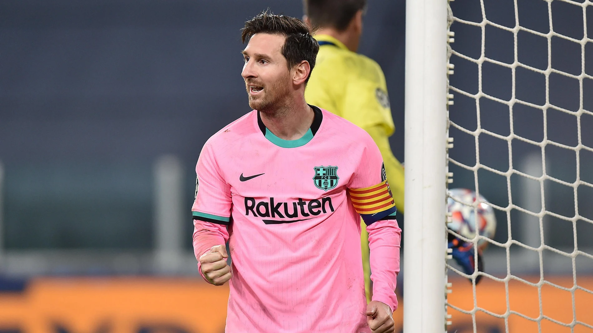 Leo Messi marcó de penalti el segundo gol del Barcelona contra la Juventus en Turín.