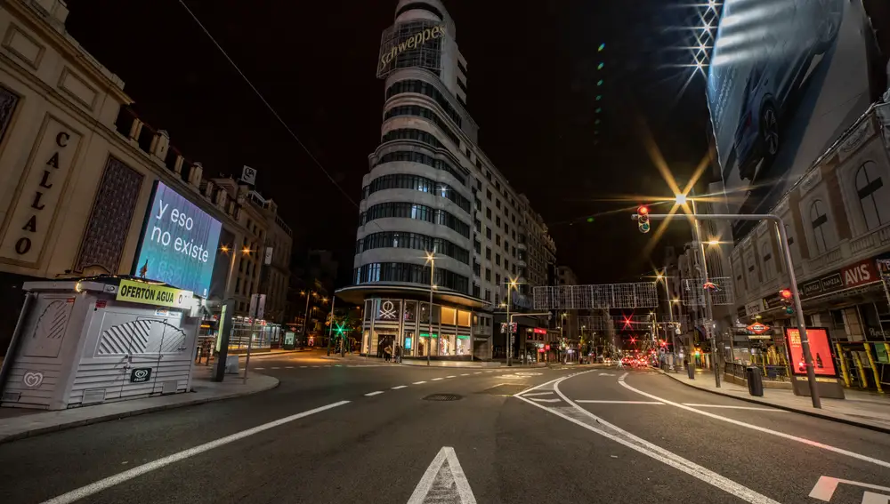 La Gran Vía a la altura de Plaza de Callao en Madrid
