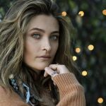 Paris Jackson, hija de Michael, publica "Wilted", un disco de folk y pop orquestal