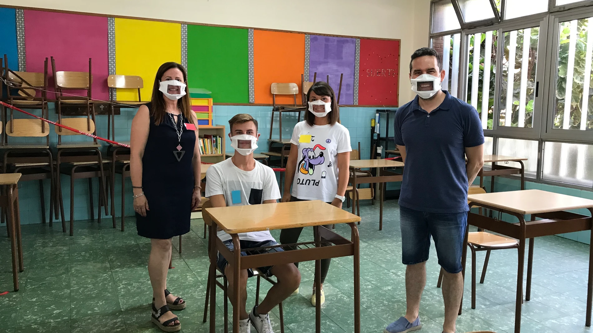 Las Mascarillas + Com, diseñadas para solventar problemas de las personas sordas