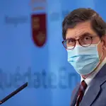  El consejero de Salud de Murcia y otros altos cargos de su Departamento se han vacunado contra la Covid