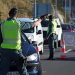 Controles de la Guardia Civil en el peaje de la AP-6 para evitar los desplazamientos no necesarios entre las comunidades de Madrid y Castilla León