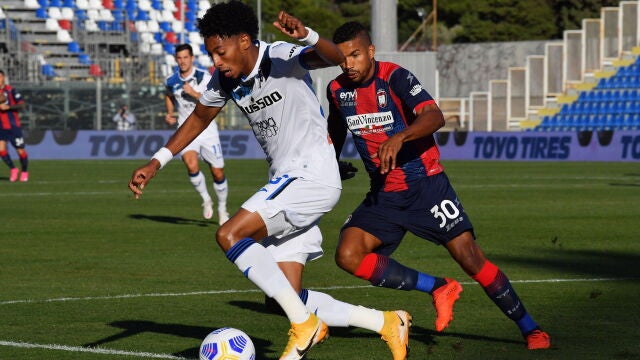 Johan Mojica con el Atalanta.