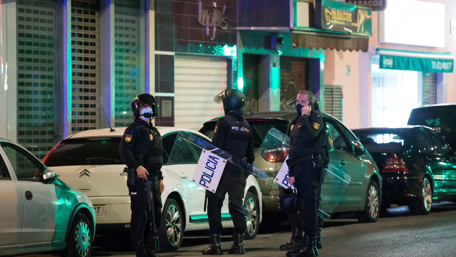 Miembros de la Policía Nacional en Málaga