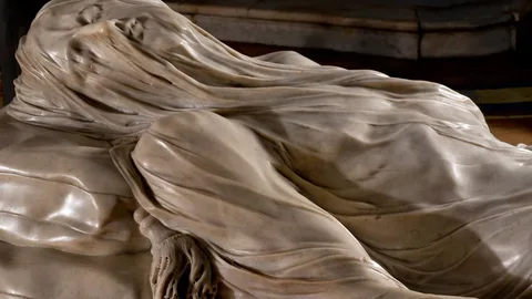 Detalle del Cristo Velado.