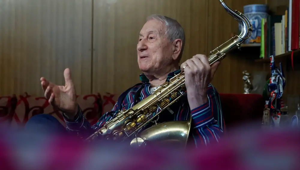 El compositor navarro Pedro Iturralde durante la celebración de su 90 cumpleaños