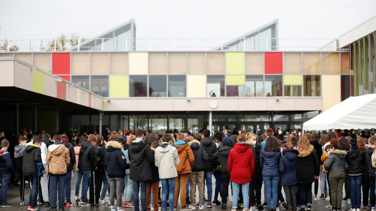 Puesto a disposición judicial a un alumno de 14 años que «bromeó» con atentar en Francia