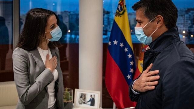 La líder de Cs, Inés Arrimadas en su reunión con Leopoldo López