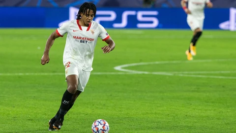 Jules Koundé con el Sevilla.