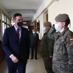 Pedro Sánchez ha visitado hoy en Madrid a los rastreadores del Mando de Artillería Antiaérea