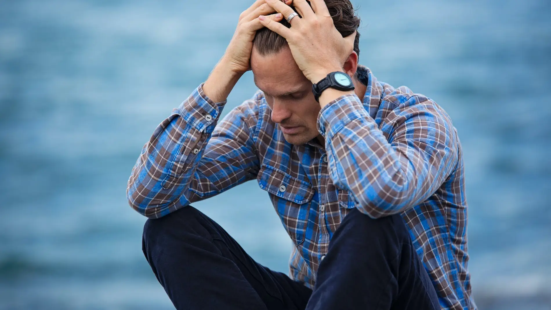 Hay estudios que demuestran que altos niveles de estrés en la persona pueden estar relacionados con brotes de caspa
