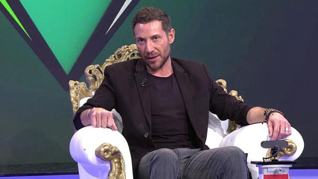 Antonio David Flores en 'Quiero dinero', sometiéndose a Copérnica