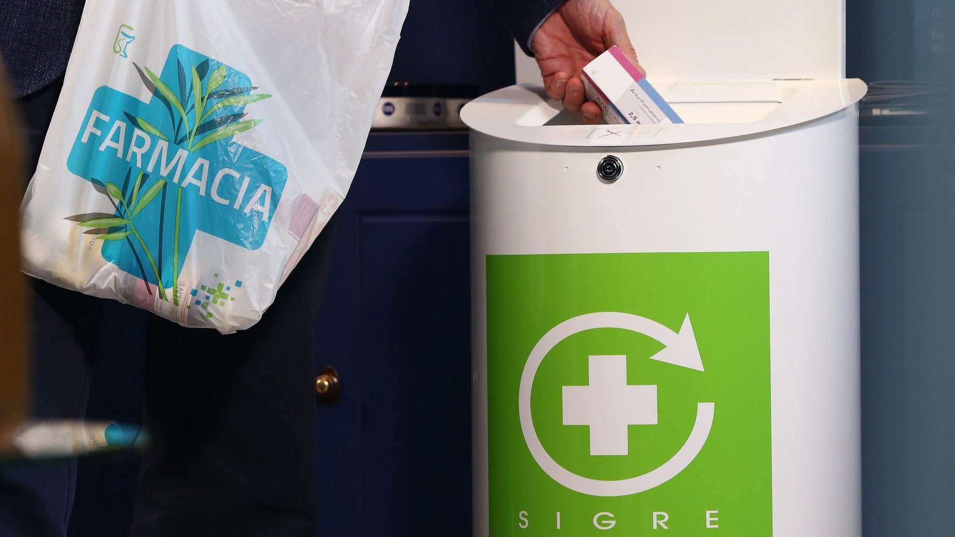 Las farmacias españolas son puntos vitales para el adecuado reciclado de los medicamentos