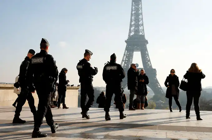 Polémica en Francia: ¿Hay que prohibir la difusión de imágenes de policías?