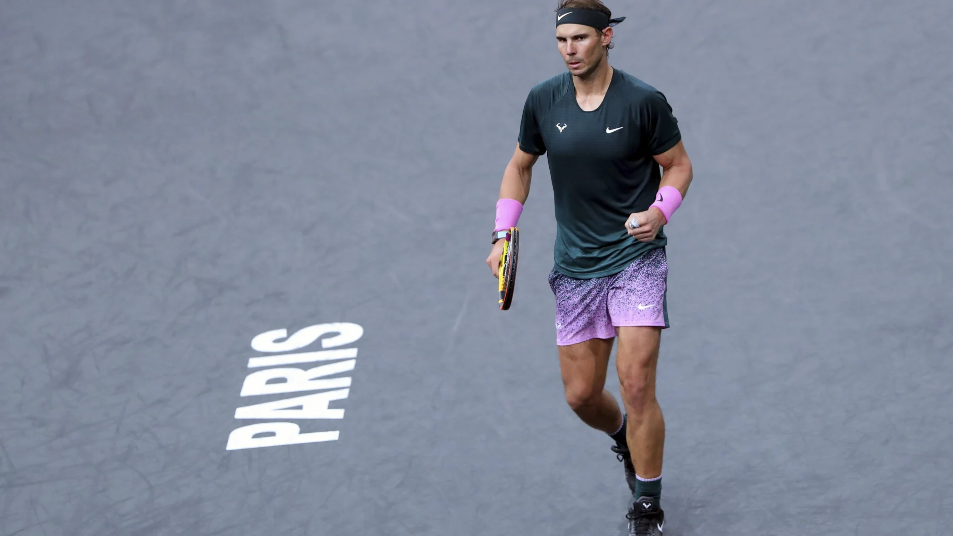 Rafa Nadal, durante su partido del Masters 1.000 de París ante Pablo Carreño