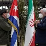 Cuba's Foreign Minister Bruno Rodriguez receives Iran's Foreign Minister Mohammad Javad Zarif during an official visit in Havana, Cuba, November 6, 2020. REUTERS/Alexandre Meneghini