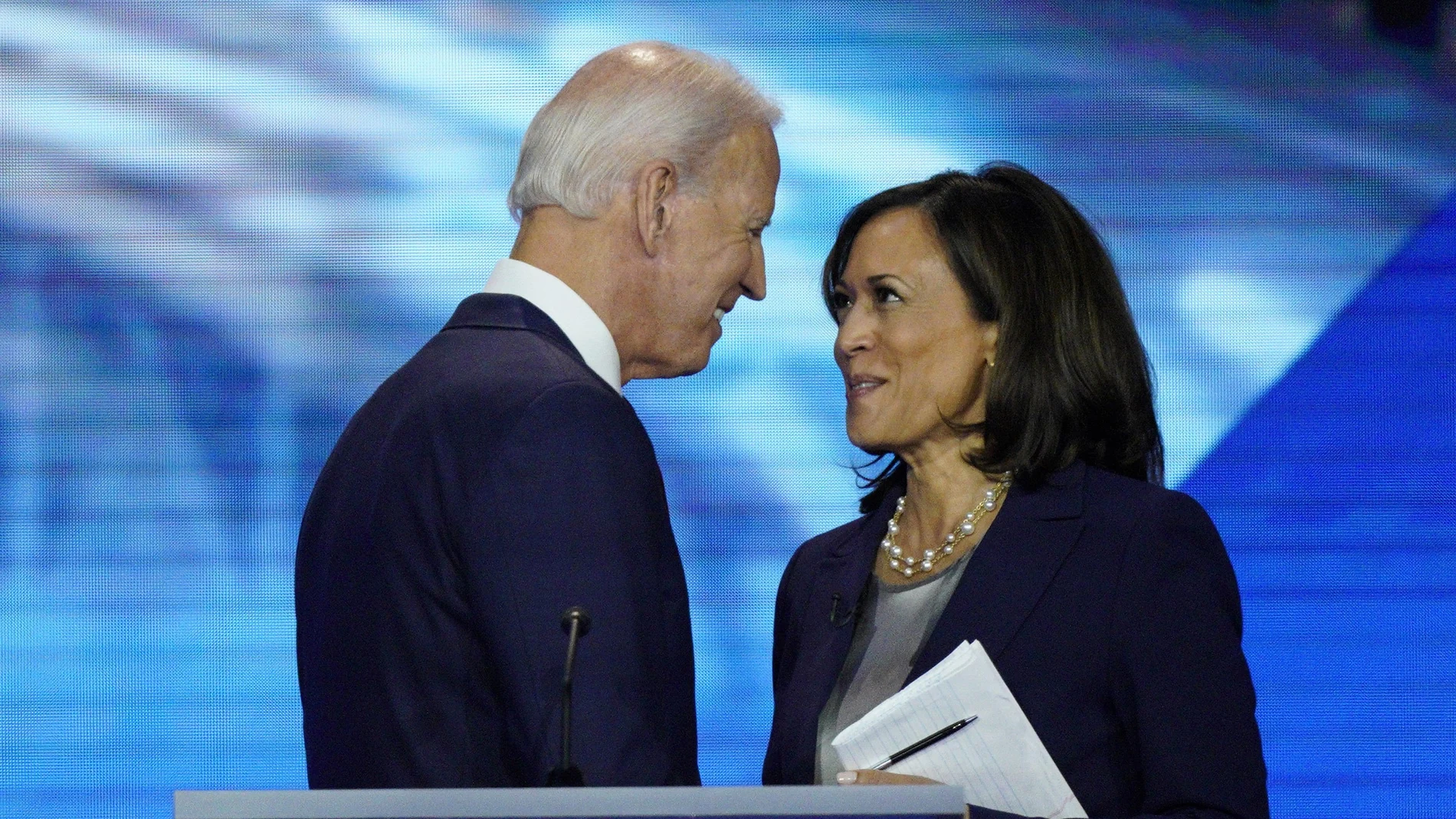 Joe Biden, junto a Kamala Harris.