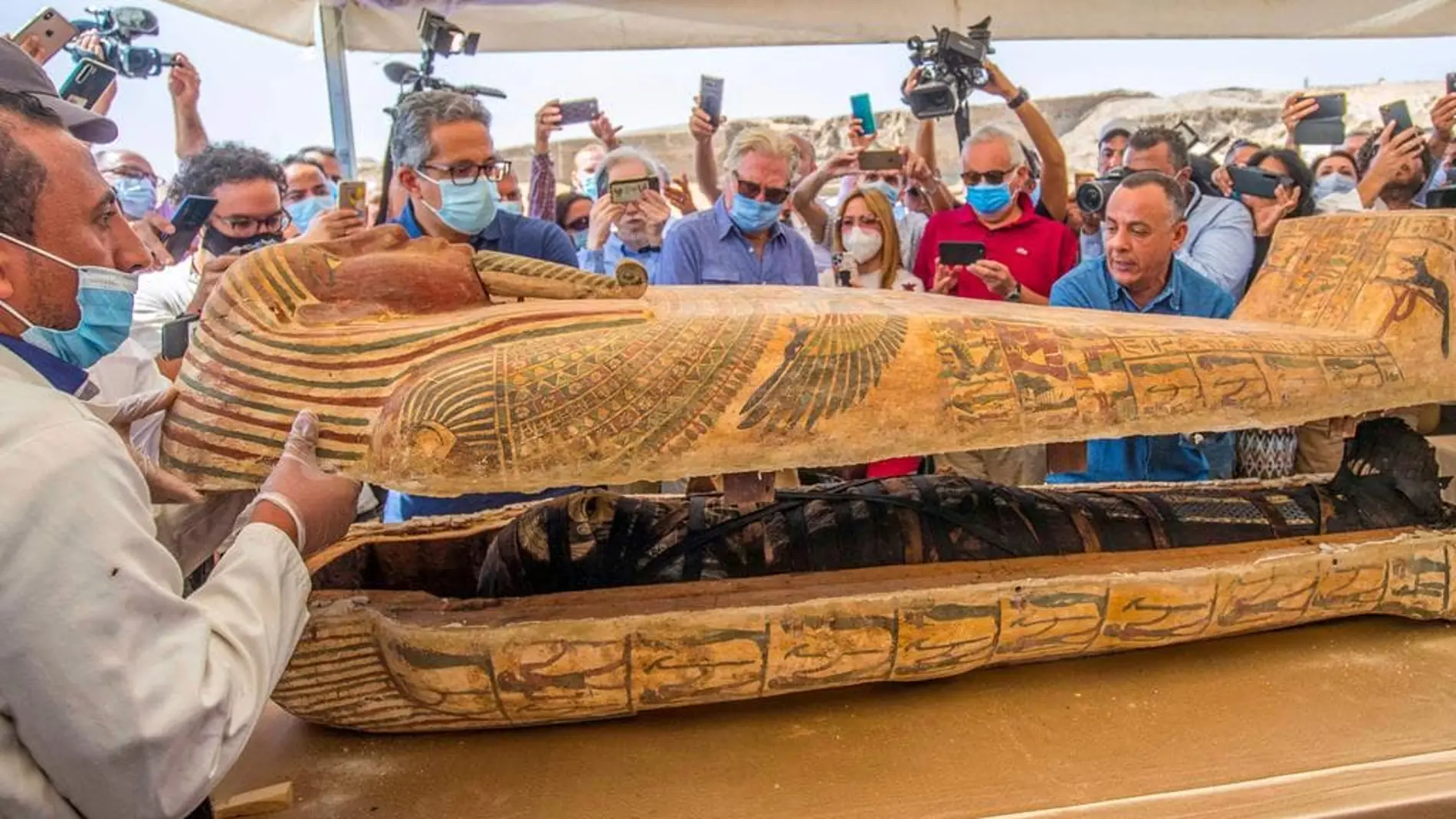 Uno de los sarcófagos hallados en Saqqara, Egipto