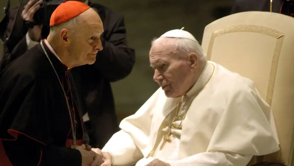 Juan Pablo II con el cardenal Theodore McCarrick.