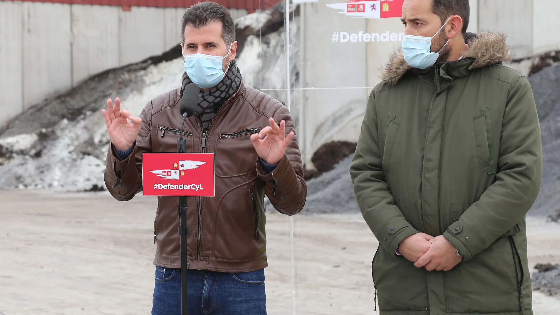 El secretario general del PSOE-CyL visita la empresa Grupo Valora Gestión de Residuos, en Dueñas (Palencia) El secretario general del PSOE de Castilla y León y portavoz en las Cortes, Luis Tudanca, visita la empresa Grupo Valora Gestión de Residuos, localizada en Dueñas (Palencia);acompañado de los socios fundadores de la empresa, Carlos Piedra y Valentín Jiménez, entre otros