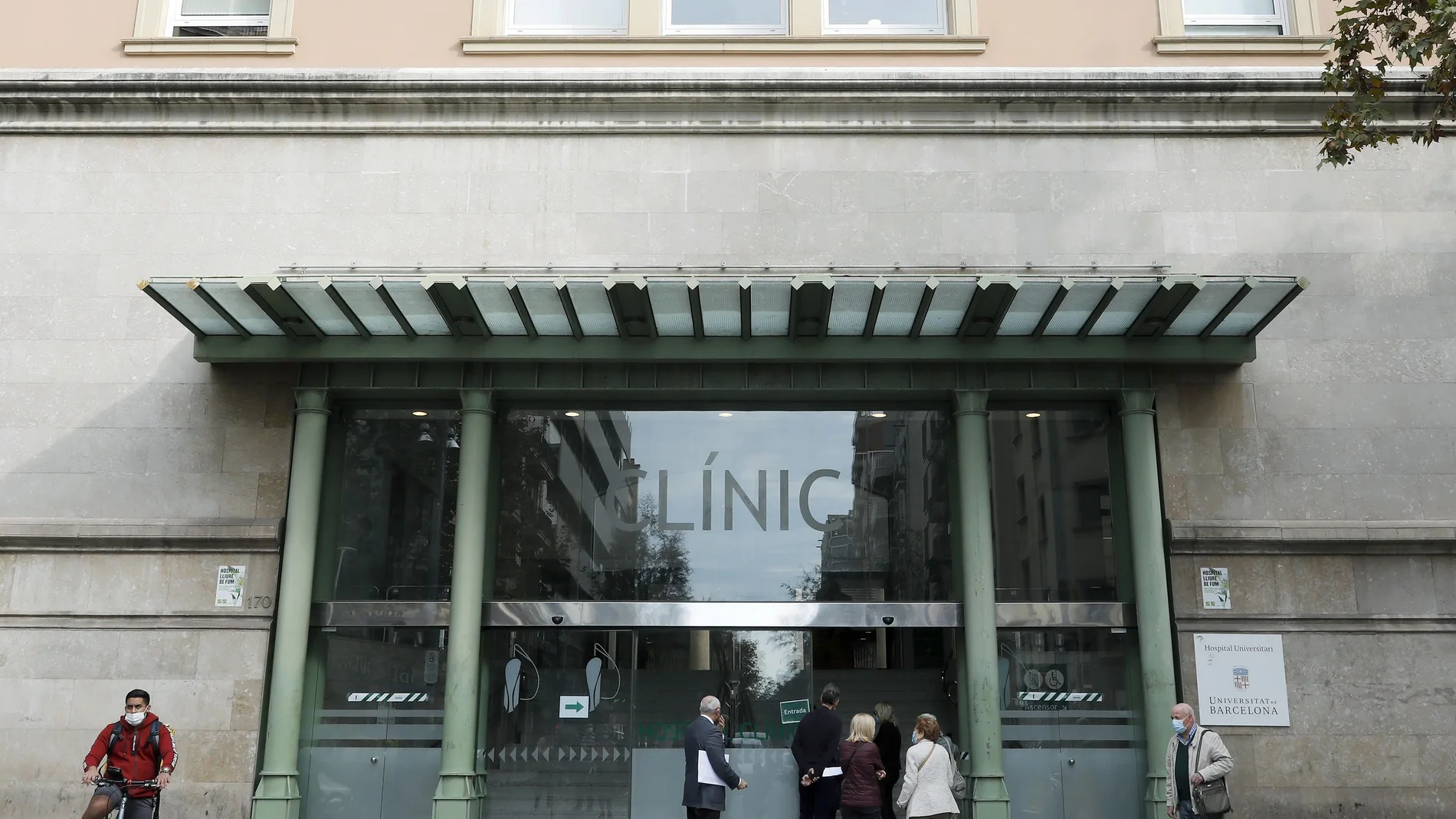 La entrada del hospital Clínic de Barcelona.