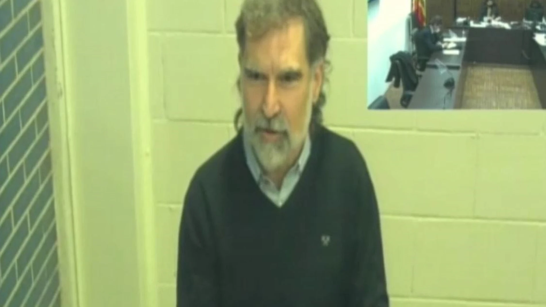 El presidente de Òmnium, Jordi Cuixart, comparece por videoconferencia en el juicio por una demanda a la entidad por usar la voz de un guardia civil en un vídeo. TSJC