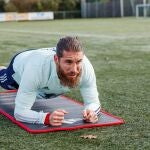 Sergio Ramos participa en un entrenamiento