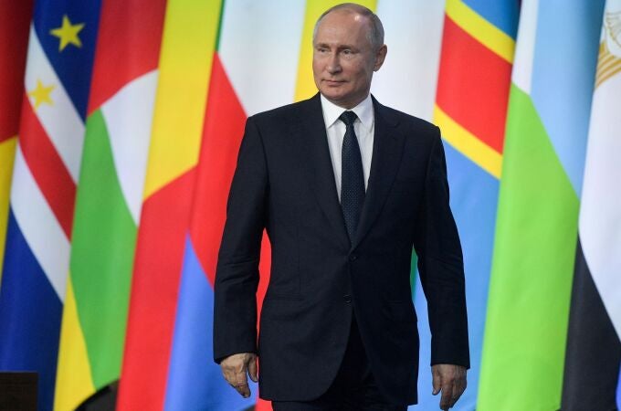 El presidente Putin atiende la Cumbre Rusia-África en octubre de 2019.