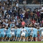 Argentina celebra con sus aficionados la victoria ante Nueva Zelanda