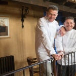 Los hermanos Oscar Manuel y Pedro Mario Pérez, propietarios del restaurante El Ermitaño, que ha obtenido una estrella michelin
