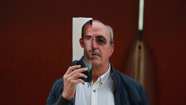 Antonio Salva, padre de Diego Salva asesiando por ETA