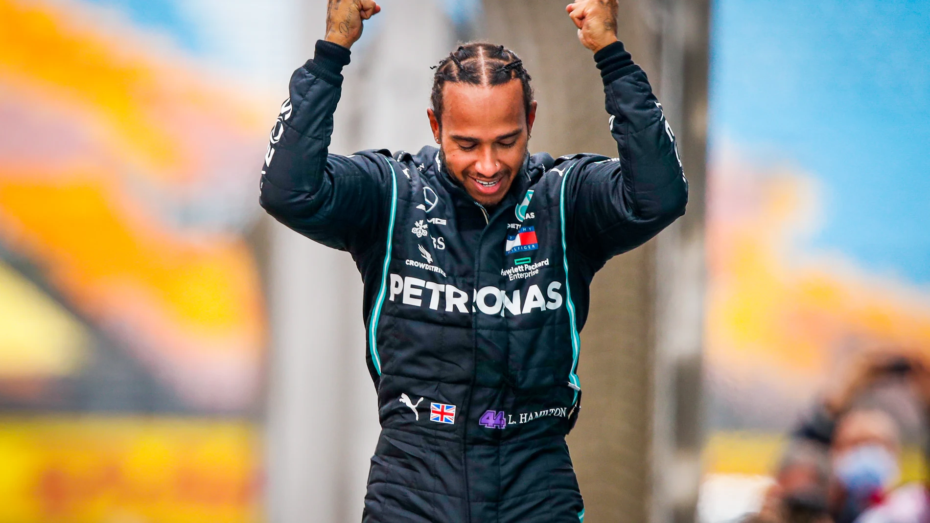 Lewis Hamilton tras ganar su último título mundial