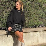 Amelia Bono o como llevar falda de curo en tus looks diarios.