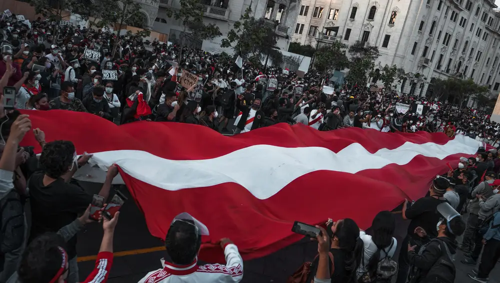 Protestas en Perú en rechazo a Manuel Merino