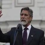 Francisco Sagasti, elegido el tercer presidente de Perú en menos de una semana