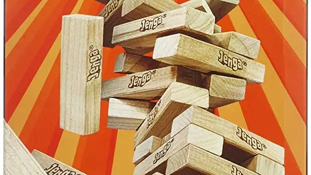 La clásica torre Jenga sigue siendo una apuesta segura de entretenimiento en familia