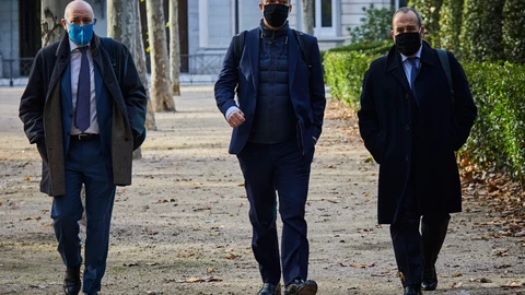 El ex secretario de Estado de Seguridad Francisco Martínez (c) acude a declarar a la Audiencia Nacional por el "caso Kitchen"