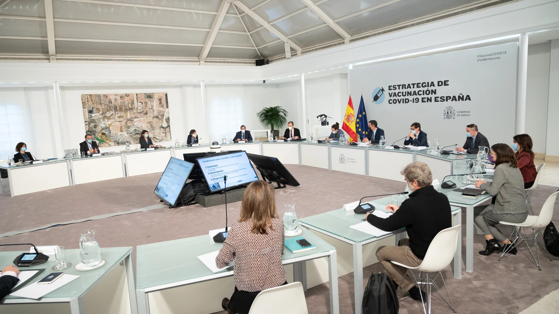 Pedro Sánchez preside la reunión del Comité de Seguimiento del Coronavirus y estudio de los proyectos de vacunas