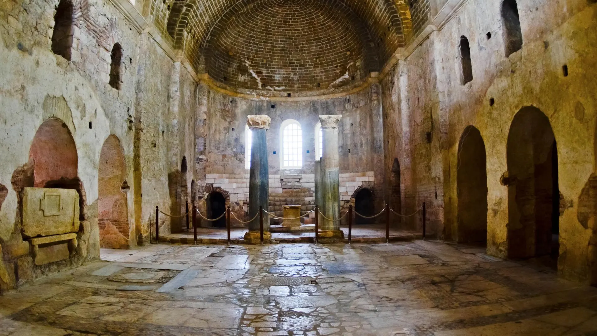 La iglesia de San Nicolás es uno de los monumentos más visitados de Turquía