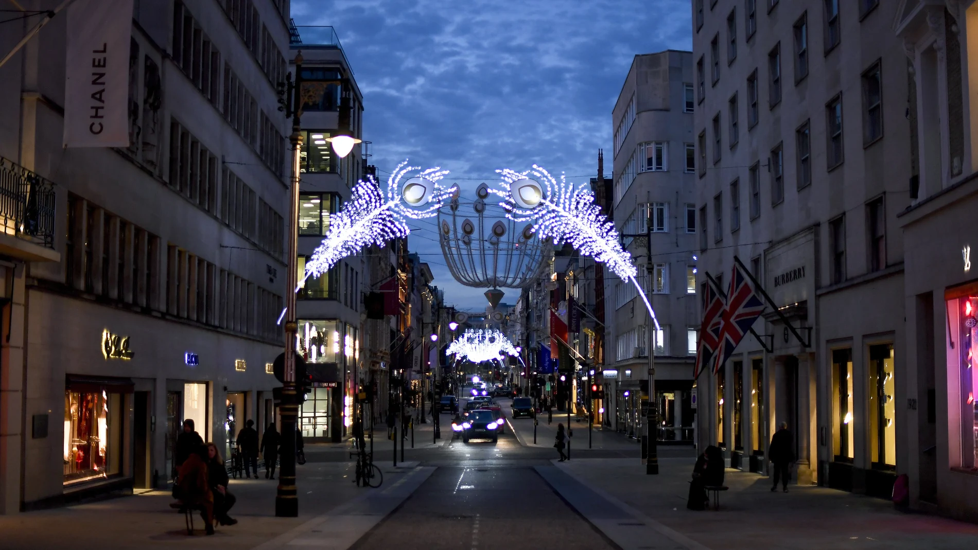 Luces navideñas en New Bond Street (Londres)