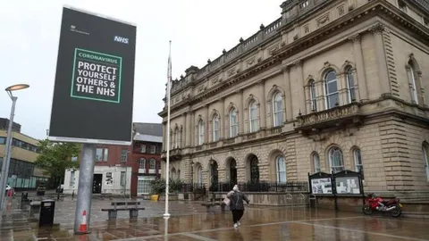 La familia reside en la localidad británica de Blackburn