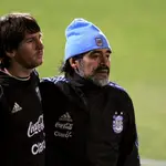 Messi y Maradona, durante la época en la que el &quot;Pelusa&quot; entrenaba a la &quot;Pulga&quot; en la selección argentina